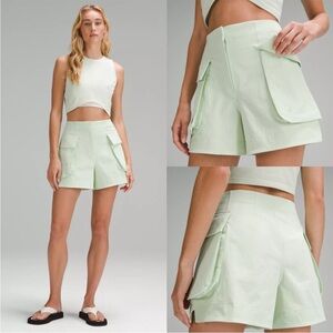 Lululemon Relaxed-Fit Super-High-Rise
Cargo Short 4" Kohlrabi Green